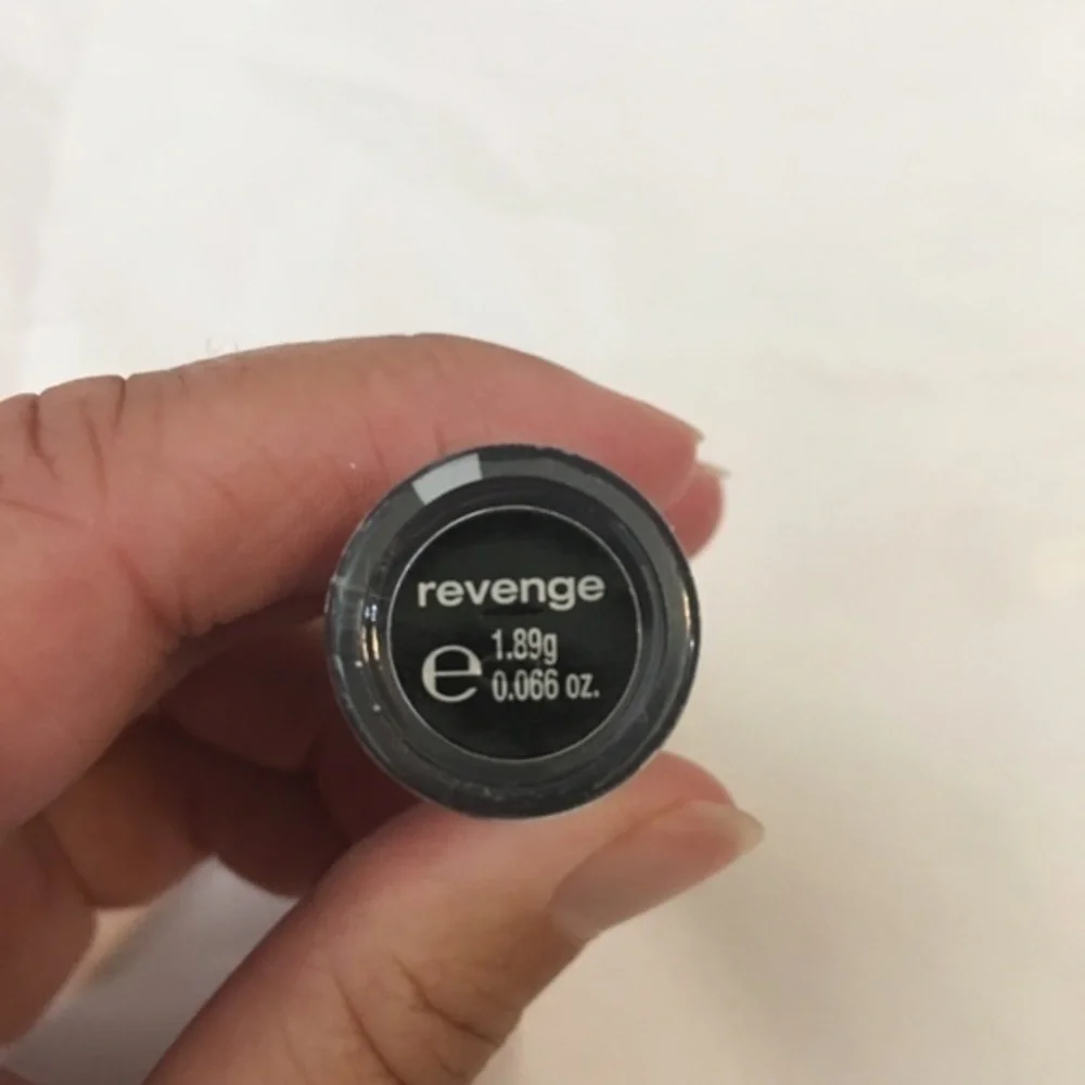 Hard Candy Powder Keg Pigment Eyeshadow in Revenge